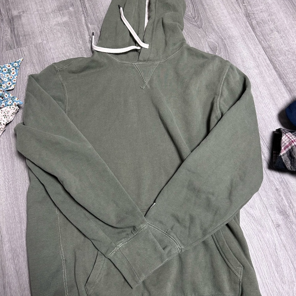 American Eagle Green Hoodie